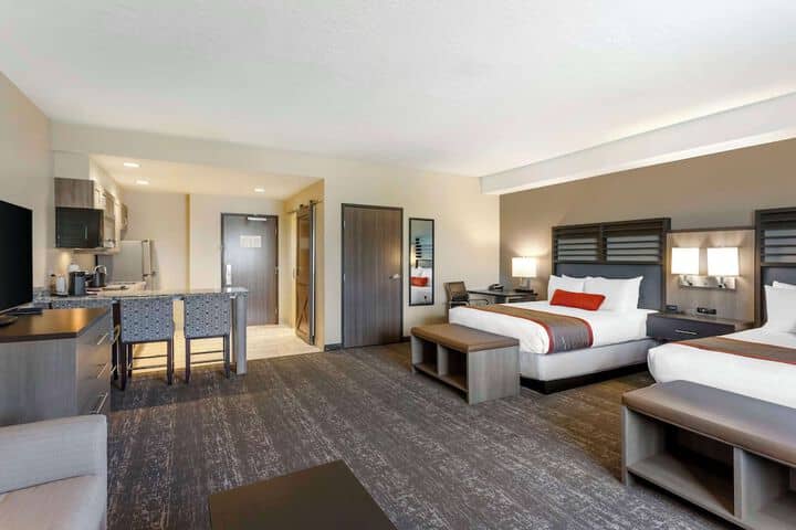 Room 12 of 41